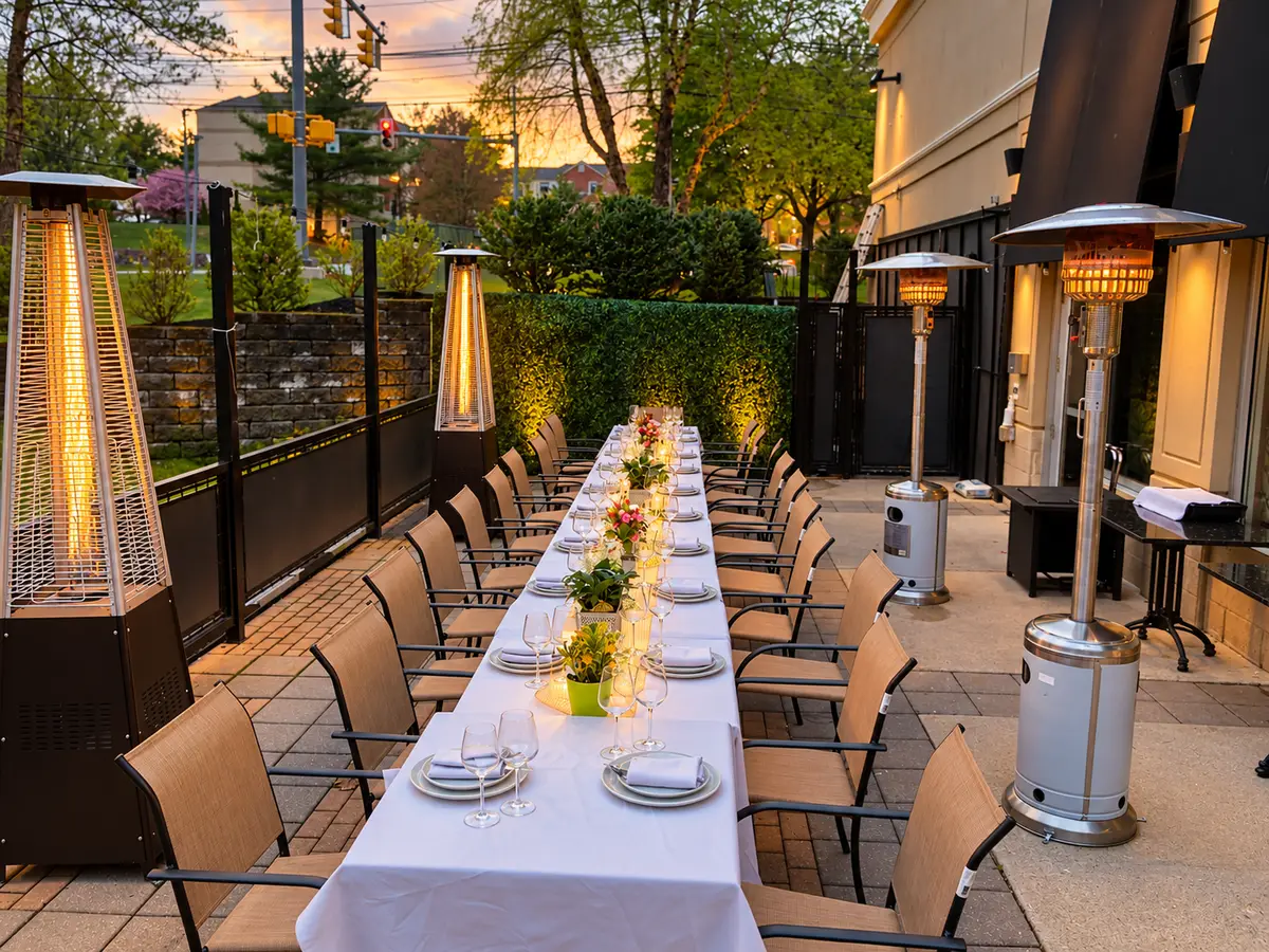Outdoor Dining in Burlington MA at The Treasury, Burlington MA